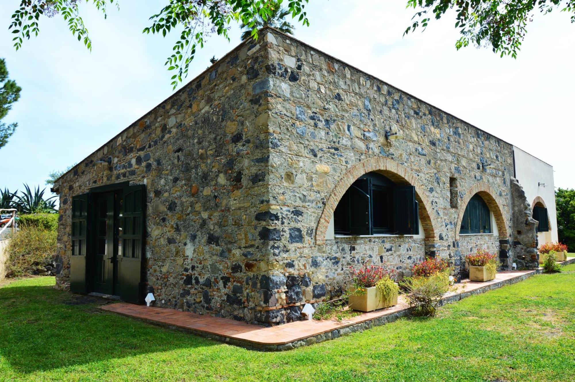 อันติโก บอร์โก เอตเนโอ อกรีตูริสโม Villa กาบาตาเบียโน ภายนอก รูปภาพ